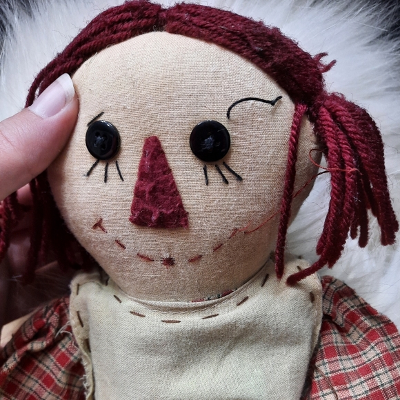~{Vintage}~ Primitive style fabric doll. - Picture 4 of 8